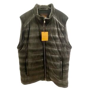 TOD'S
Leather vest
XL International